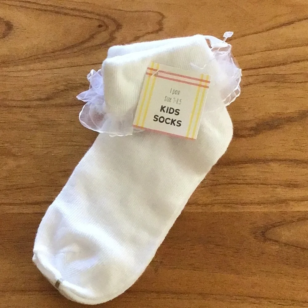 White Ankle Socks with Lace Ruffle Trim - NWT